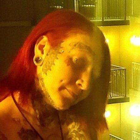 男性ストレートオンリーファンズ ホット 写真