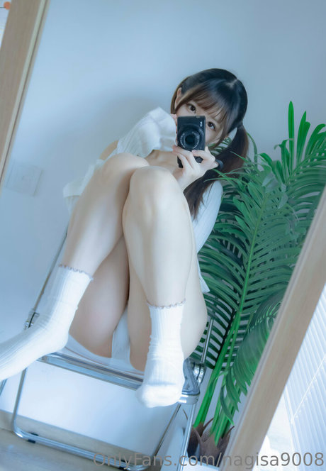 巨乳カップルオンリーファンズ セックス 画像