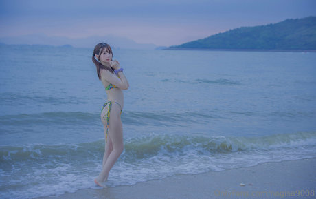 オンリーファンズでオナニーする 無料 写真