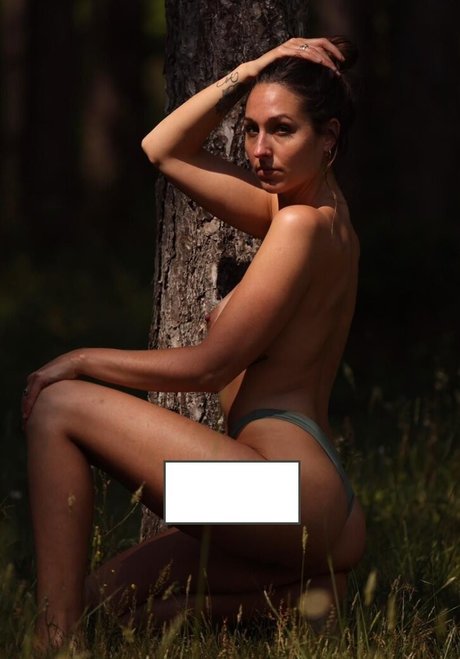 Alice Arutkin アダルトモデル 画像