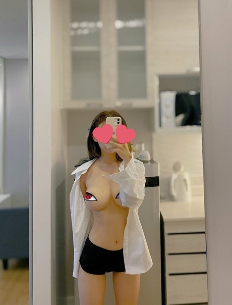 小さいペニスのオンリーファンズ アートポルノ 写真