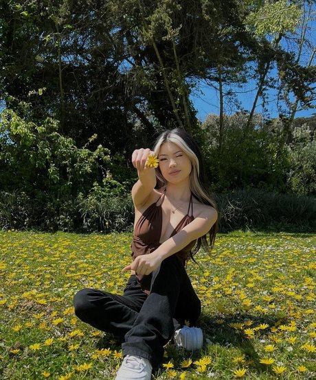 黒檀の偽おっぱいオンリーファンズ ポルノ アーカイブ