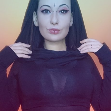 ブルネットのティーンオンリーファンズ トップ 写真