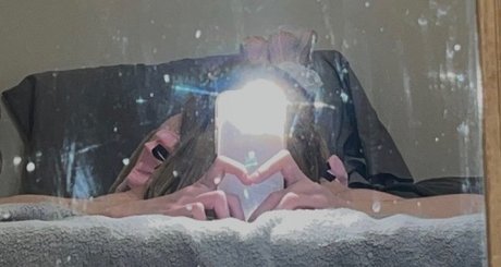NOWWERIOT ポルノ女優 写真