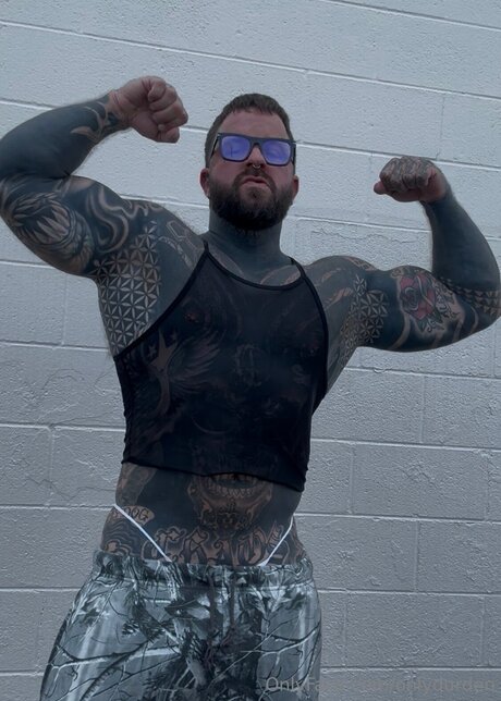 Durden xxxポルノスター 写真