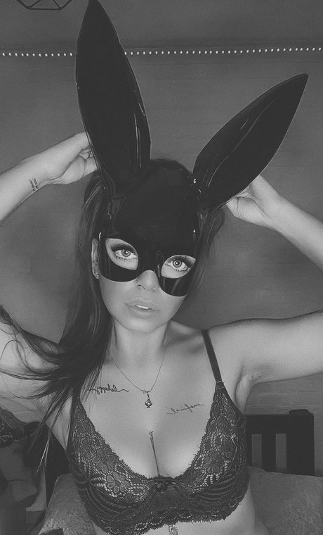 Pucca アダルト女優 写真