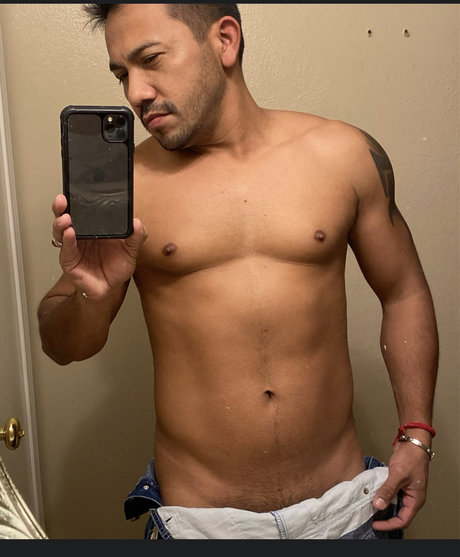 Rigoberto 裸モデル 写真