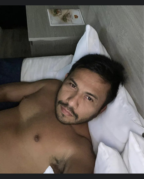 Rigoberto ポルノスター トップ 写真