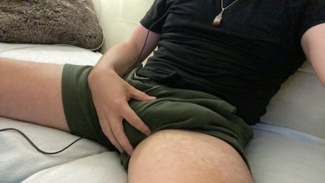 Gamer n Stoner with a hairy bod FREE エロティックなスター 写真