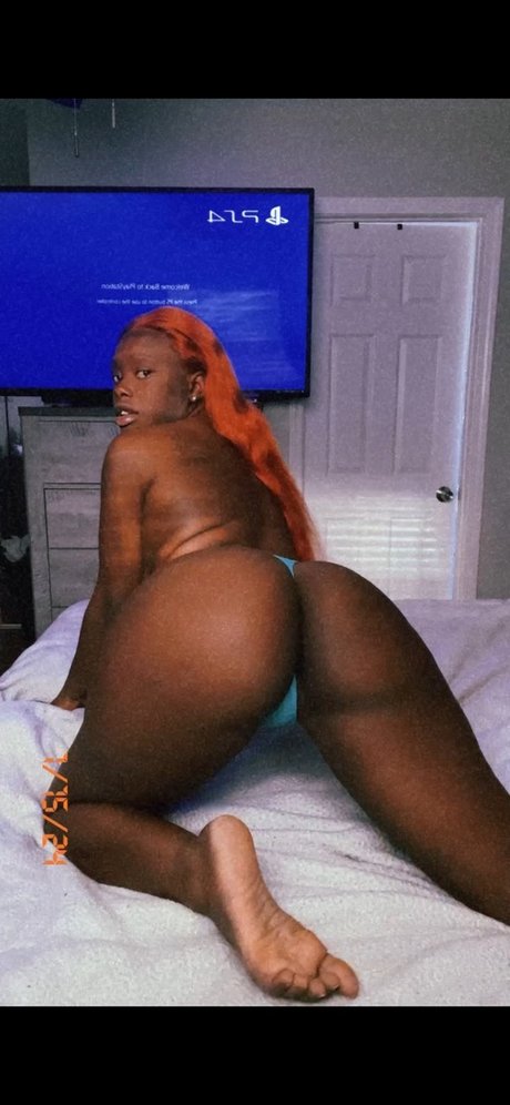 ThaBlavkMonroe かわいいモデル 写真