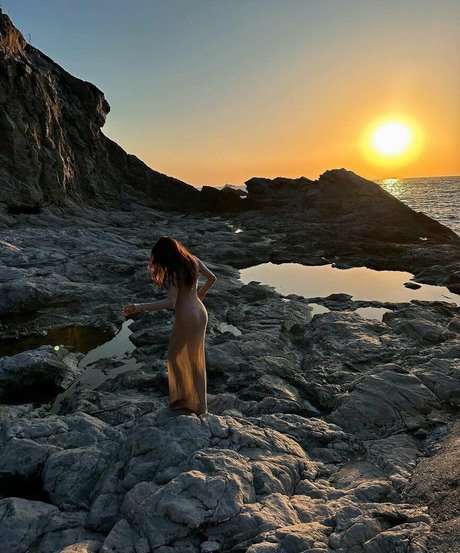 ランジェリーヌードオンリーファンズ 美しいヌード 画像