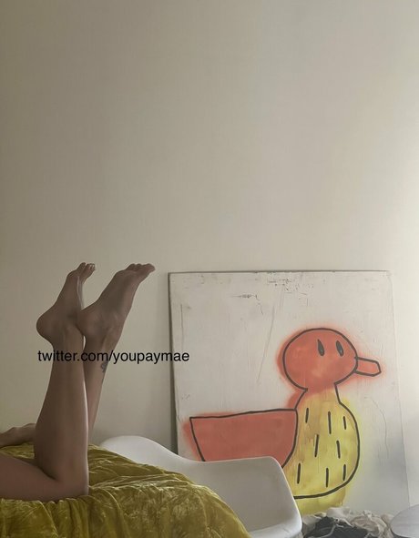 Mae Col ポルノスター ヌード 写真