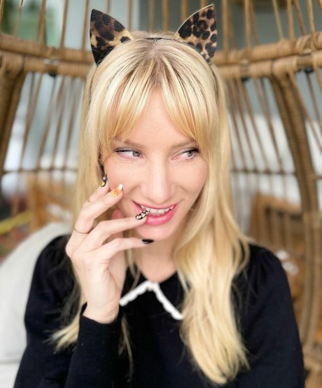 赤毛の痴女オンリーファンズ アートxxx 写真