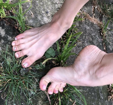 angelikarougefree ポルノスター セクシー 写真