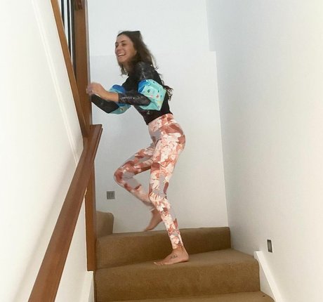 赤毛の痴女オンリーファンズ セクシー 写真
