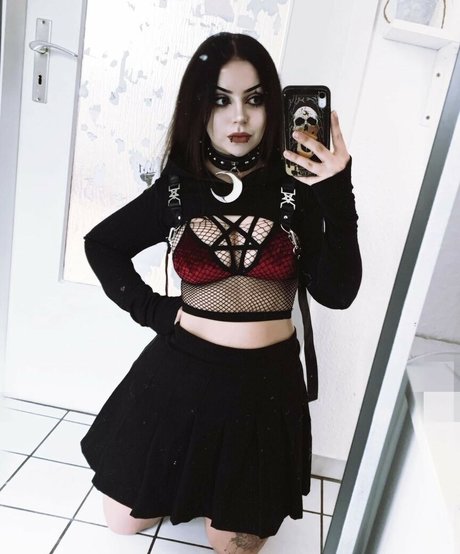 黒人コスプレオンリーファンズ ホット裸 ギャラリー