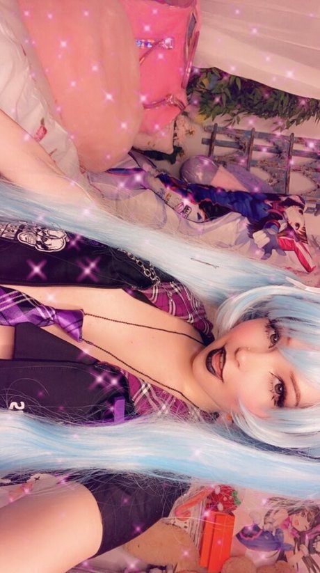 巨乳ストリップオンリーファンズ アート裸 写真
