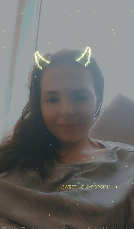 巨乳ストリップオンリーファンズ 美しい裸 写真