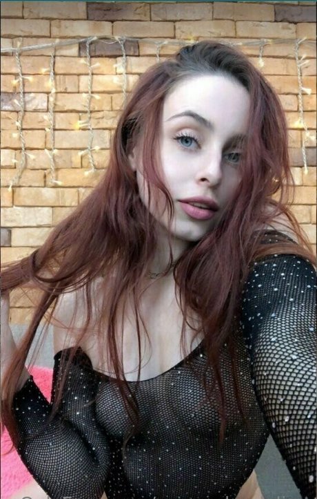 moan dandelion スター ヌード 写真