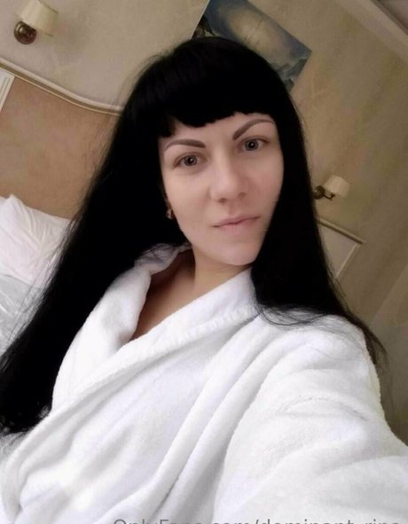 美しいラテン系オンリーファンズ トップ 写真