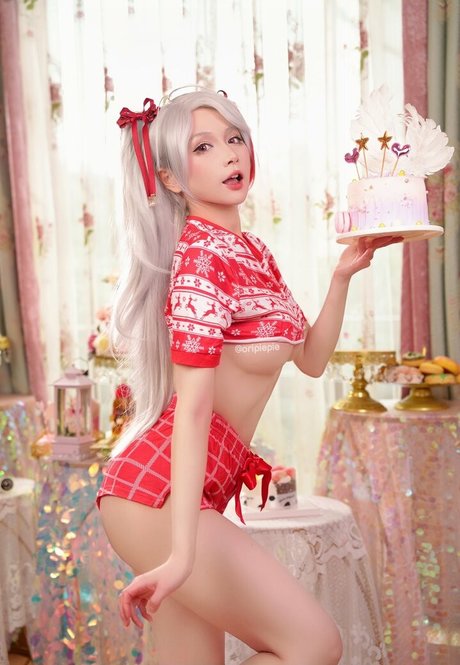 Oripiepie 裸の女優 写真