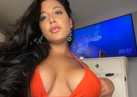 miaadamz19 最高のモデル 写真