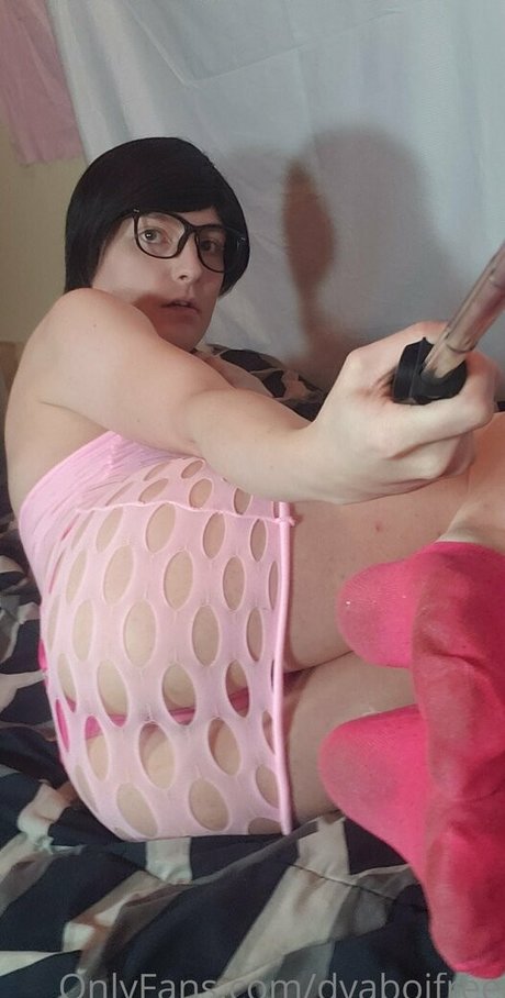 大学のオンリーファンズ セクシーヌード 画像