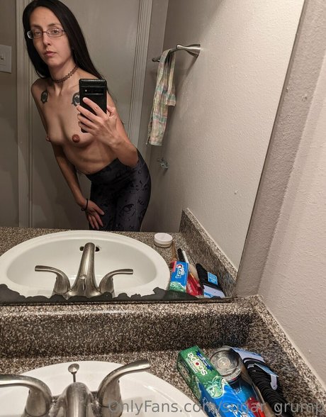 sugar grump 裸モデル 写真