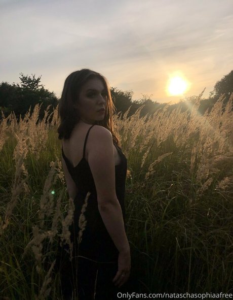 nataschasophiaafree 高品質女優 写真