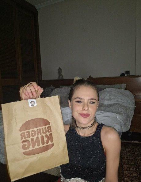 emmachloee 高品質女優 画像