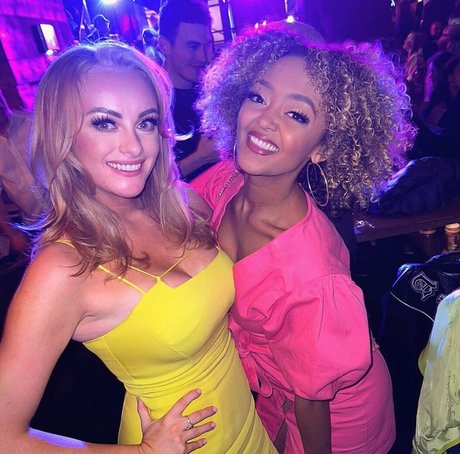 Katie McGlynn エロティックなスター 画像