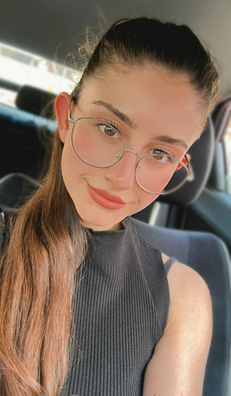 ディック評価オンリーファンズ エロチック 画像