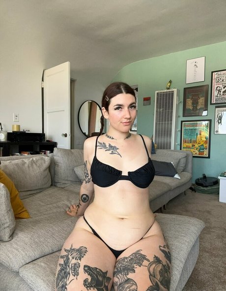 大きなお尻のオンリーファンズ ポルノ ギャラリー