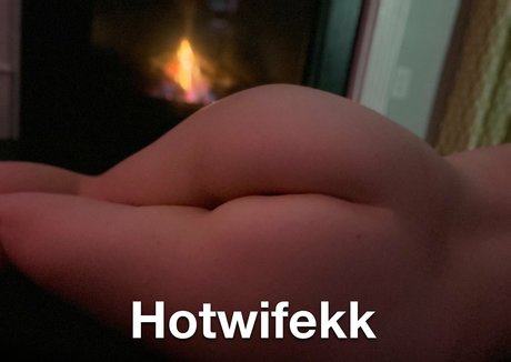 hotwifekkfree ヌードモデル ギャラリー