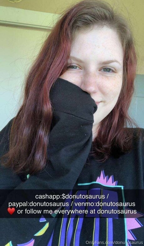 donutosaurus アートモデル 写真