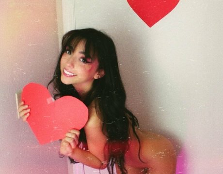 南アフリカのオンリーファンズ 無料ヌード ギャラリー