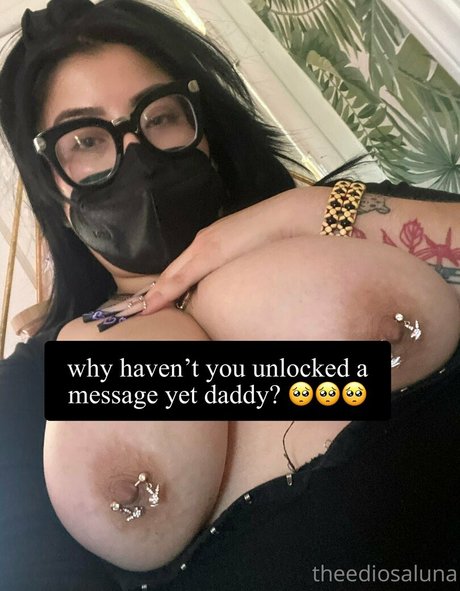 Theediosaluna ヌード女優 写真