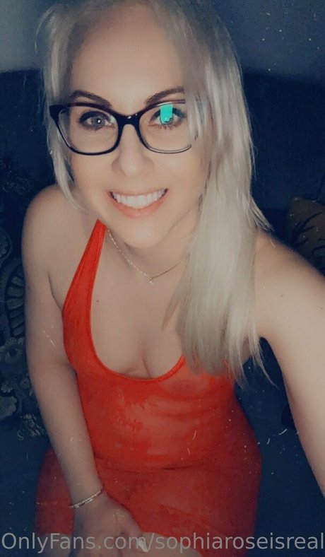 sophiaroseisreal ポルノスター 裸 写真