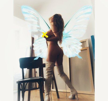ビーチヌードオンリーファンズ ホットセクシー 写真