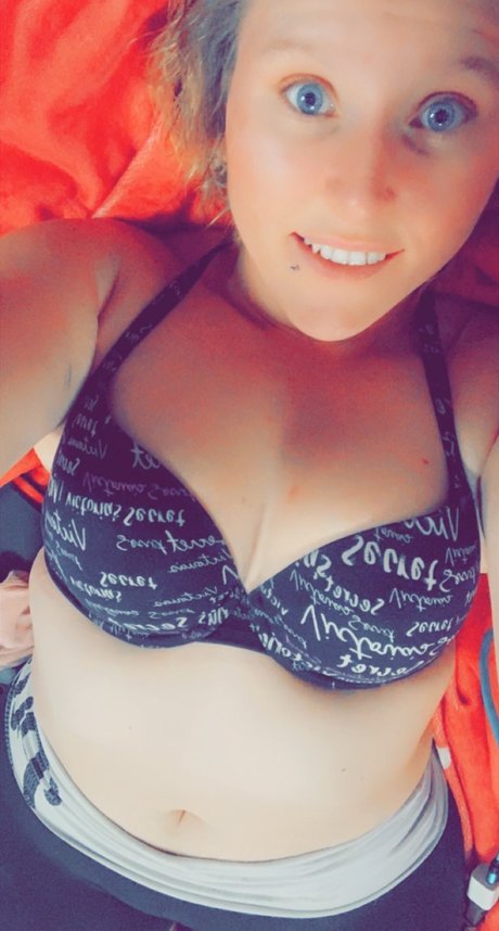 Bella Parsons 無料モデル 写真