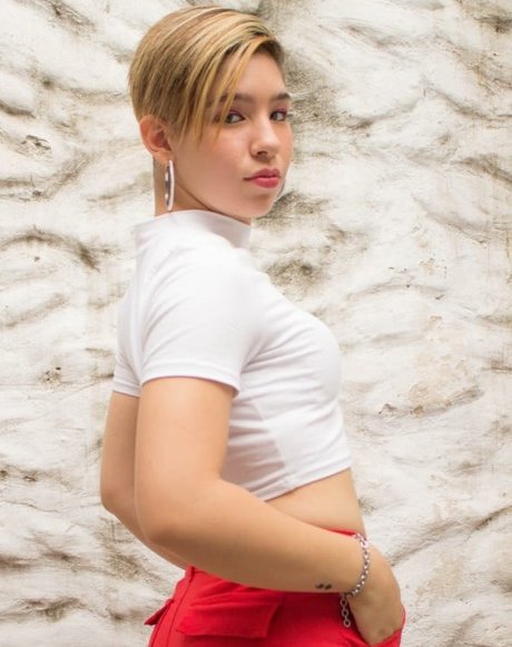 Mily 13 独占スター 写真