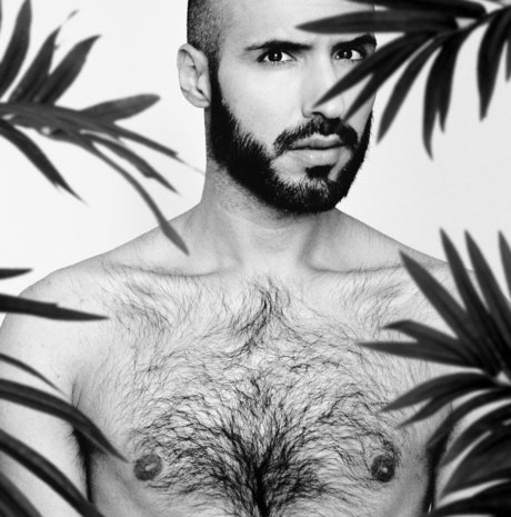 Ismael lvarez ポルノモデル 写真