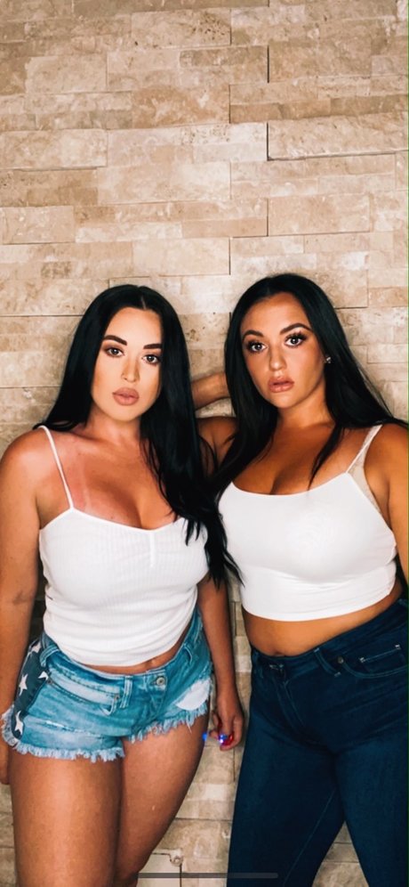 Holifield Sisters スターセックス 画像