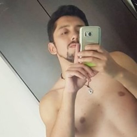 moder stgo hot top profile image