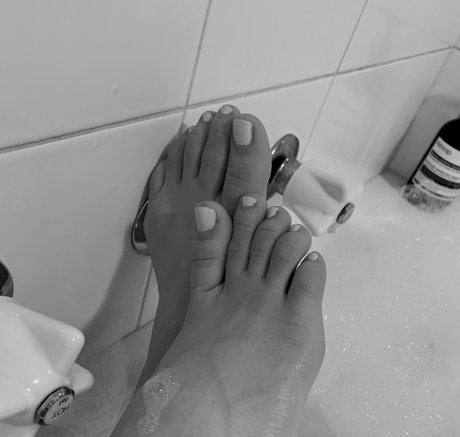Isabella s Model Feet amp amp Legs ヌードモデル 写真