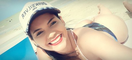 T ssia Fernanda 無料のポルノスター 画像