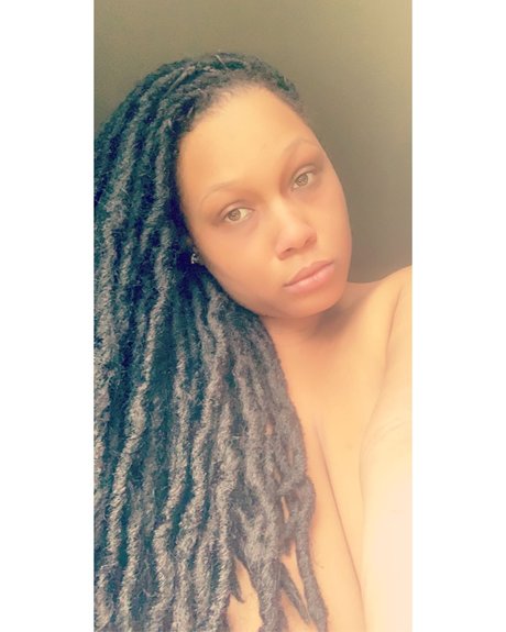 Hazel eyez セクシーモデル 写真