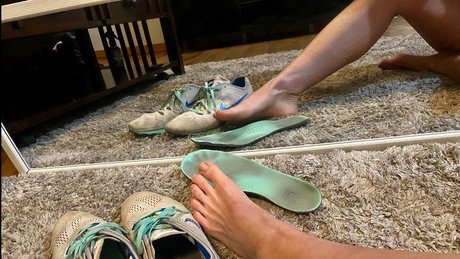 痩せた美女オンリーファンズ アートポルノ 画像