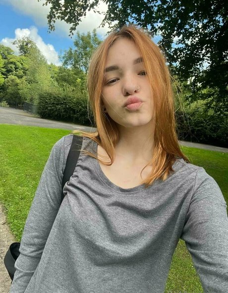 クーガーズオンリーファンズ ポルノグラフィック 写真