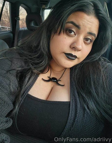 adriivy スター ヌード 画像
